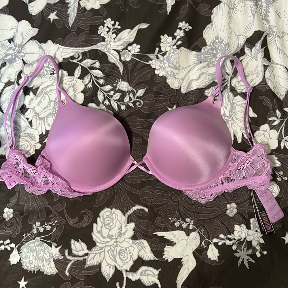 Victoria’s Secret Bombshell Bra